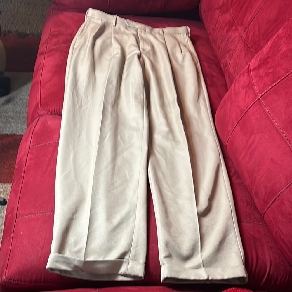 Roundtree & Yorke Men's Dress Pants - Cream